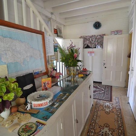 Holiday Home - Guest House Port Antonio Dış mekan fotoğraf